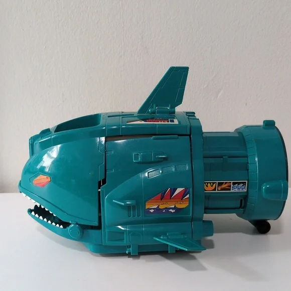Vintage Battle Beast Shocking Shark Transport Station - Picture 5 of 10